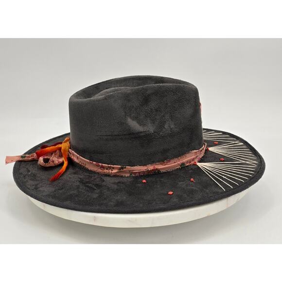 Custom Boho Indie Festival Western Embroidered Felt Hat Waco Boutique Find M main image 6